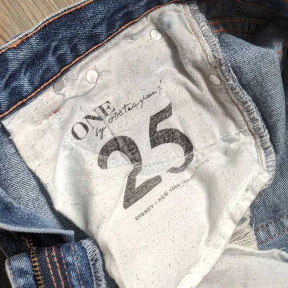 One Teaspoon 'Awesome Baggies' size 25 - Picture 6 of 6